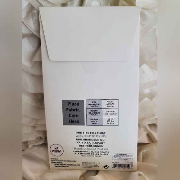 Black Diamond Fishnet Stockings NWT - Picture 2 of 2